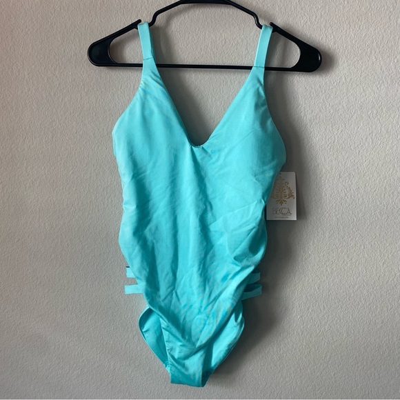 ✨BECCA Women's Standard Color Prism High Leg One Piece Swimsuit✨ - Picture 4 of 6